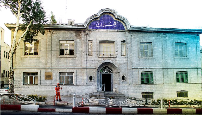 سه ماه تأخیر در پرداخت حقوق؛ شهرداری سنندج در تنگنای اعتماد عمومی