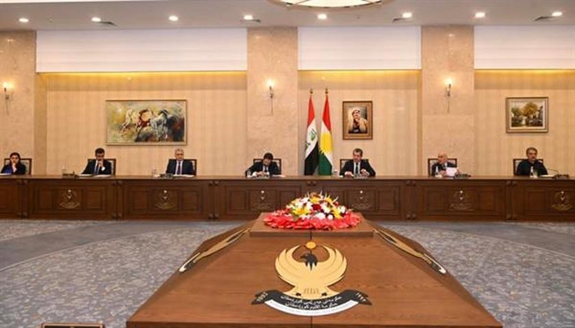 هیئت وزیران اقلیم کردستان وضعیت حقوق ۵ ماه کارمندان دولتی را مورد بررسی قرار می‌دهد