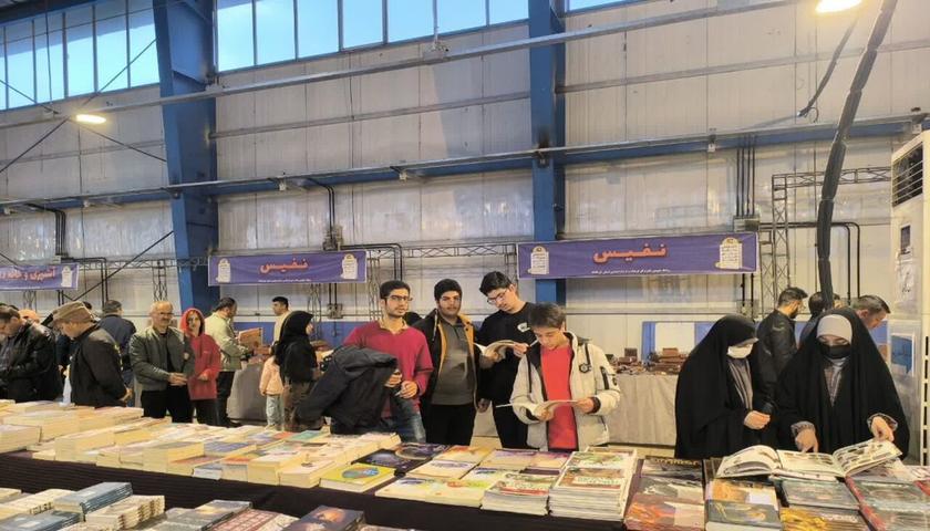 نمایشگاه کتاب کرمانشاه؛ هفت سال انتظار، هفت روز ناامیدی!