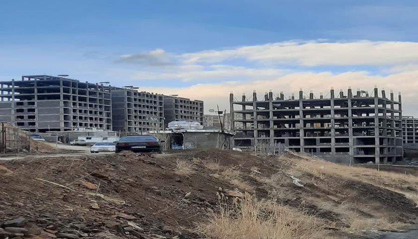 مسکن ملی در گرداب هزینه‌ها؛ چه نهادی پاسخ‌گوی فشار بر متقاضیان است؟