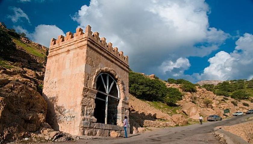 نهێنی وەستان لە پاتاقدا؛ تاق گەرا بە فەرمانی کێ و بۆچی درووست کرا؟