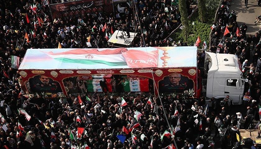 تشییع پیکر ۶۰ شهید اقتدار در تهران