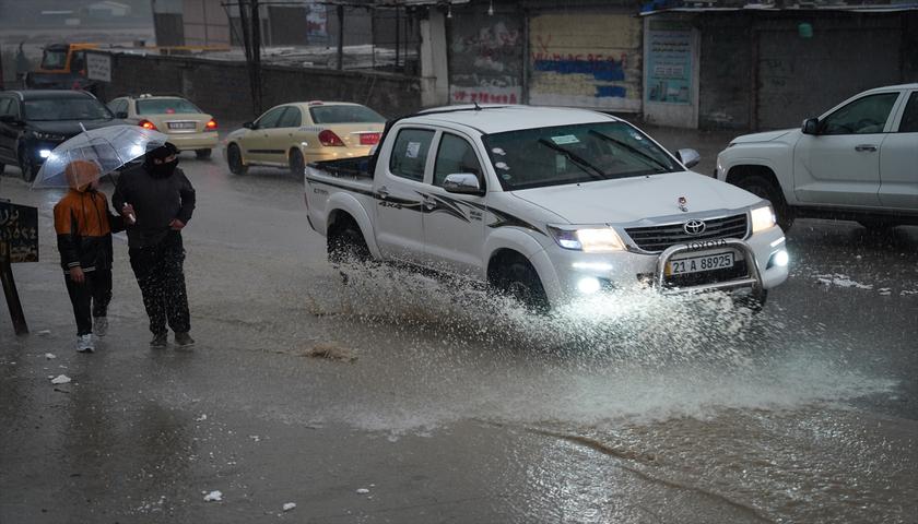 بەفرو بارانبارین بەردەوام دەبێت
