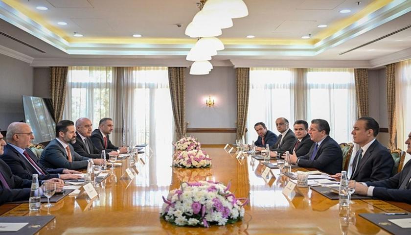 تاکید اربیل بر ادامه رایزنی ها با بغداد برای حل بحران حقوق کارمندان