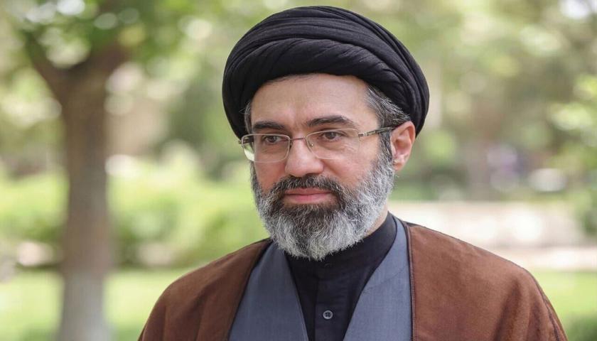 رهبر معظم انقلاب: جهاد و مقاومت؛ تنها راه مقابله با آمریکا و رژیم صهیونیستی است