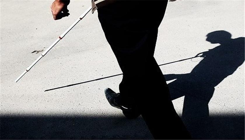 علی پروین، اولین نابینای فارغ‌التحصیل سخنرانی حرفه‌ای در کشور: مسئولین مطالبات افراد معلول را جدی بگیرند