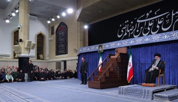 آیت الله خامنه‌ای: توصیە مذاکرە مستقیم با امریکا ظاهربینانە است