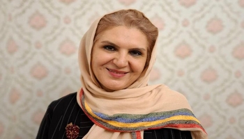 نویسنده کرمانشاهی در گفت‌وگو با جام کوردی: از پرستاری تا داستان‌نویسی راهی طولانی و عاشقانه پیموده‌ام