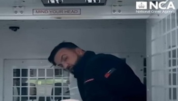 دادگایەکی بەریتانیا حەمە کەلاری تاوانبار کرد بە قاچاخچیەتی مرۆڤەوە