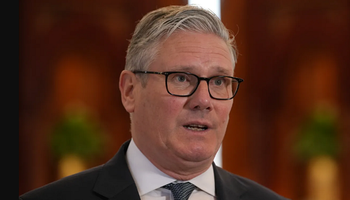 نخست‌وزیر بریتانیا: در بستن تنگه هرمز مشارکت نخواهیم داشت