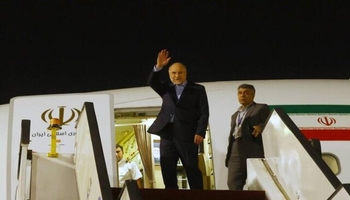 قالیباف تارانی بەرەو عومان بەجێهێشت