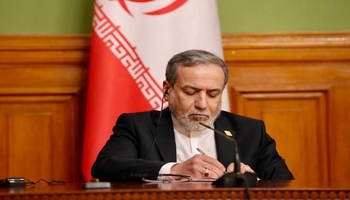 توانجی عێراقچی لە ترەمپ: دادپەروەرتر دەبین لە کۆکردنەوەی ڕسومات لە گەرووی هورمز!